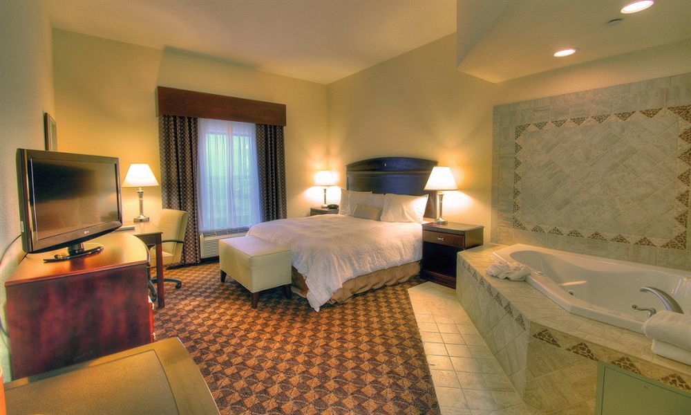 Holiday Inn Express West Jefferson By Ihg Oda fotoğraf